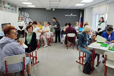 Актуальные вопросы деятельности педагогов центров «Точка роста» обсудили на методической сессии в рамках XXIV съезда работников образования Новосибирской области